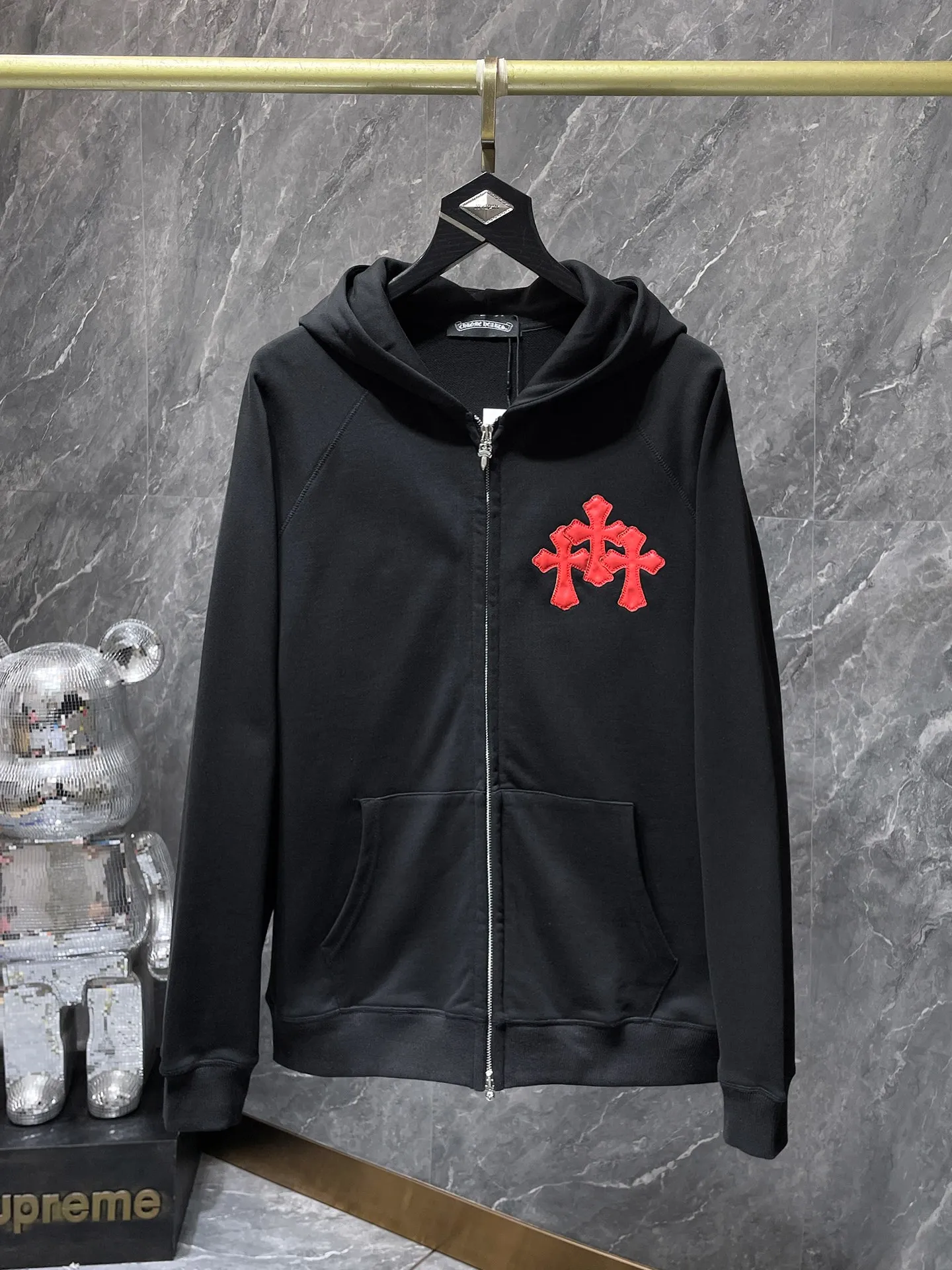 P260 Chrome Hearts counter synchronization ❤️ Same style as Tony Leung ❤️ Chrome patchwork leather cross long-sleeved zipper sweatshirt Improved customized version 1:1 high-weight high-quality fabric Recommended color: black gray Size: S, M, L, XL